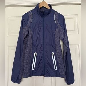 {Lululemon} Run: Featherweight Hybrid Jacket in Royalty - Women's 6